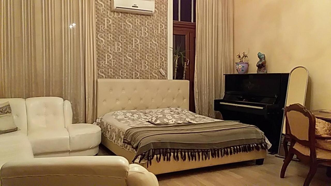 Queen' Palase تبليسي المظهر الخارجي الصورة